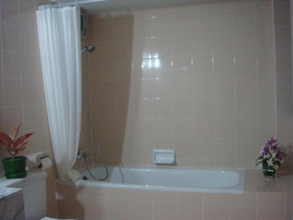 White Orchid Hotel Bangkok Esterno foto